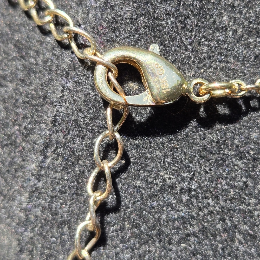 Gold Elegant Chain Necklace - Picture 8 of 9